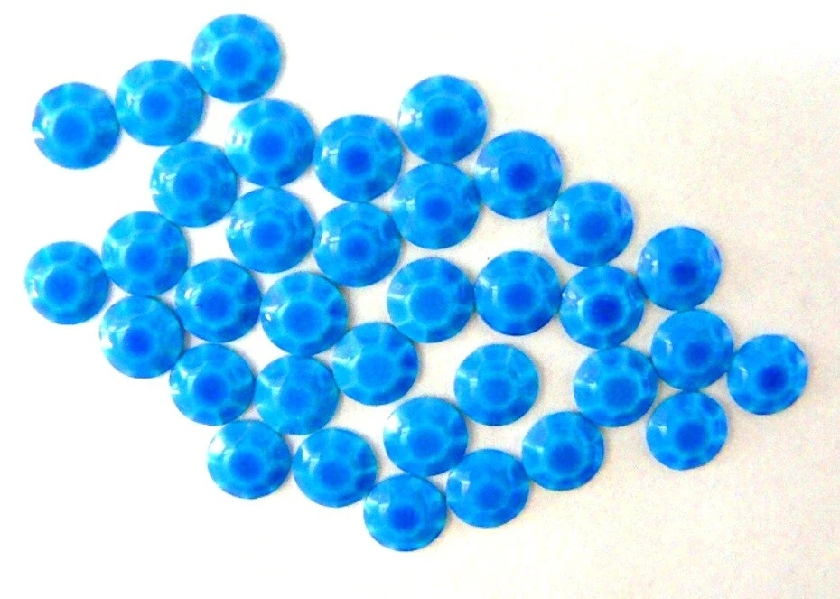 GIORGETTI STRASS BORCHIE borchia SFACCETTATE 4mm 100pz Termoadesive Blu Fluorescente fluo