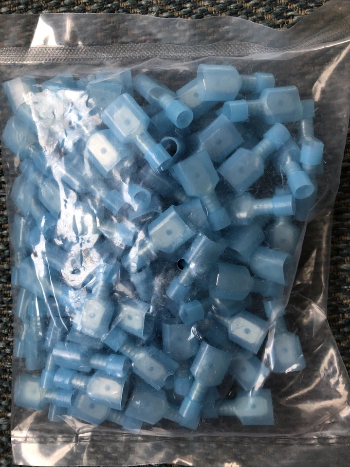 Lot Of 2 Db Link Wiring BIQDM250N Q/d Ins Male Blu Nyl 16-14ga 100 Pk 200 Total - Image 3 of 3