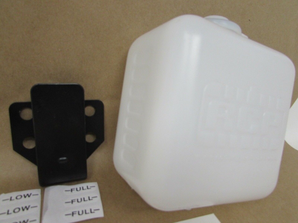 Fit for Kubota Excavator Coolant Reservoirs Overflow Coolant Bottle