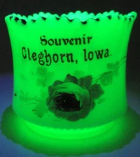 Antique Green Custard Glass Souvenir Cleghorn Iowa Floral 2 1/2" Tall