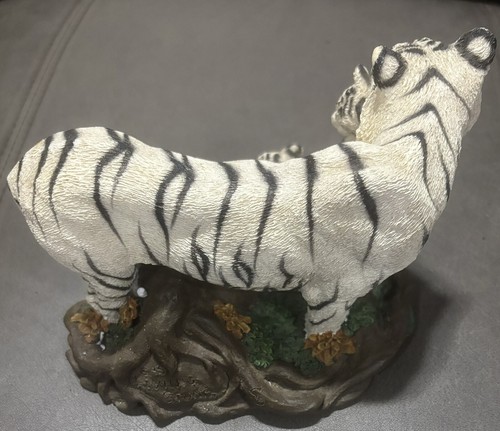 Livingstone White Tiger Family Endanger 1995 New W/ Cubs Figure Detailed - Picture 4 of 11