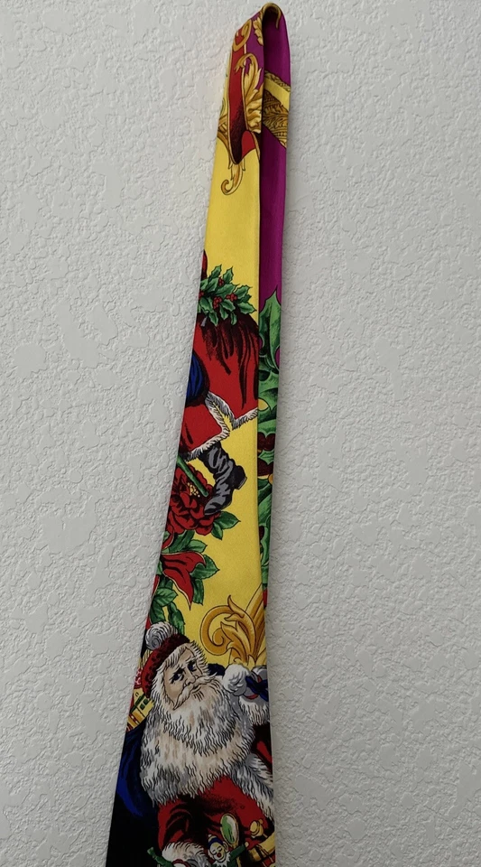 GIANNI VERSACE Corbata Seda Amarilla Estampado Papá Noel, Colección Años 90. Foto 4 de 4
