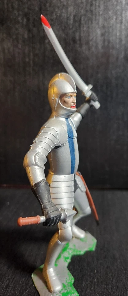 FIGURA DE CABALLERO MARX VINTAGE 1964 CON ESPADA Y MAZA GUERRERO GRAN TAMAÑO 6" PLÁSTICO Foto 4 de 4