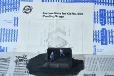 OO Gauge Ratio 505 Bekohlungsstufe/Plattform-Kit auf Kunststoffsockel. 24x12x4cm.