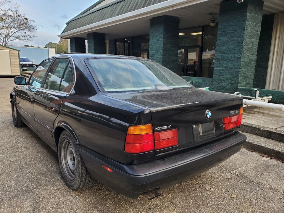 BMW 525I 1989 1990 1991 1992 1993 1994 1995 OEM E34 tanque de combustible de metal con bomba  Foto 3 de 4