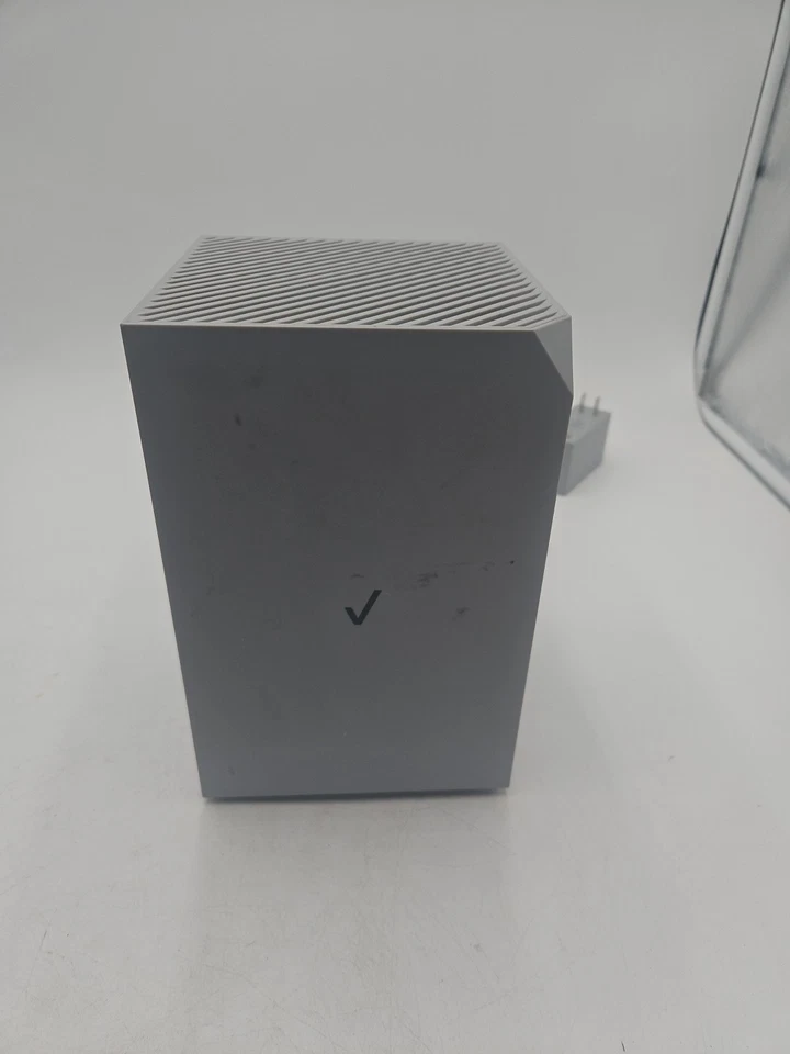 Verizon Business Internet Gateway ASK-NCM1100E Used includes POWER CORD  - Image 2 of 4