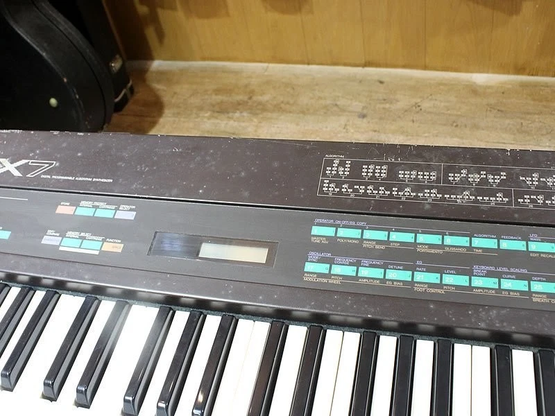 Yamaha DX7 Vintage Synthesizer 61-Key Working Confirmed - Image 2 of 4