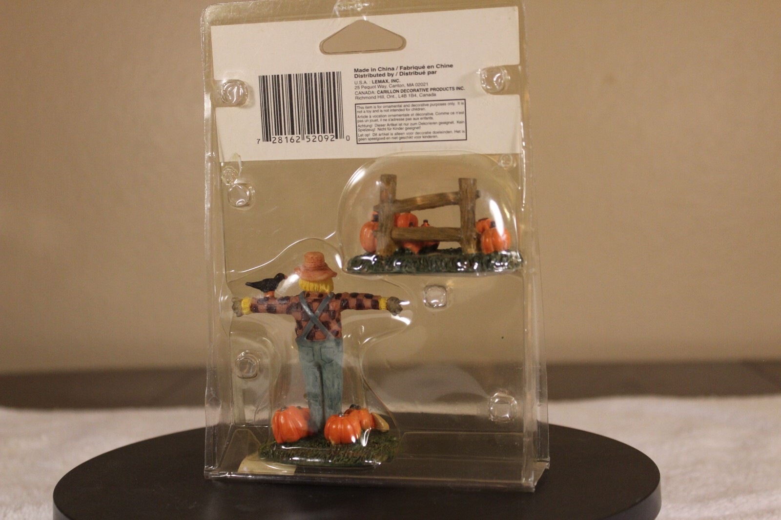 Lemax Scarecrow Lane, Set of 2 52092, 2005 Retired Small Figurine