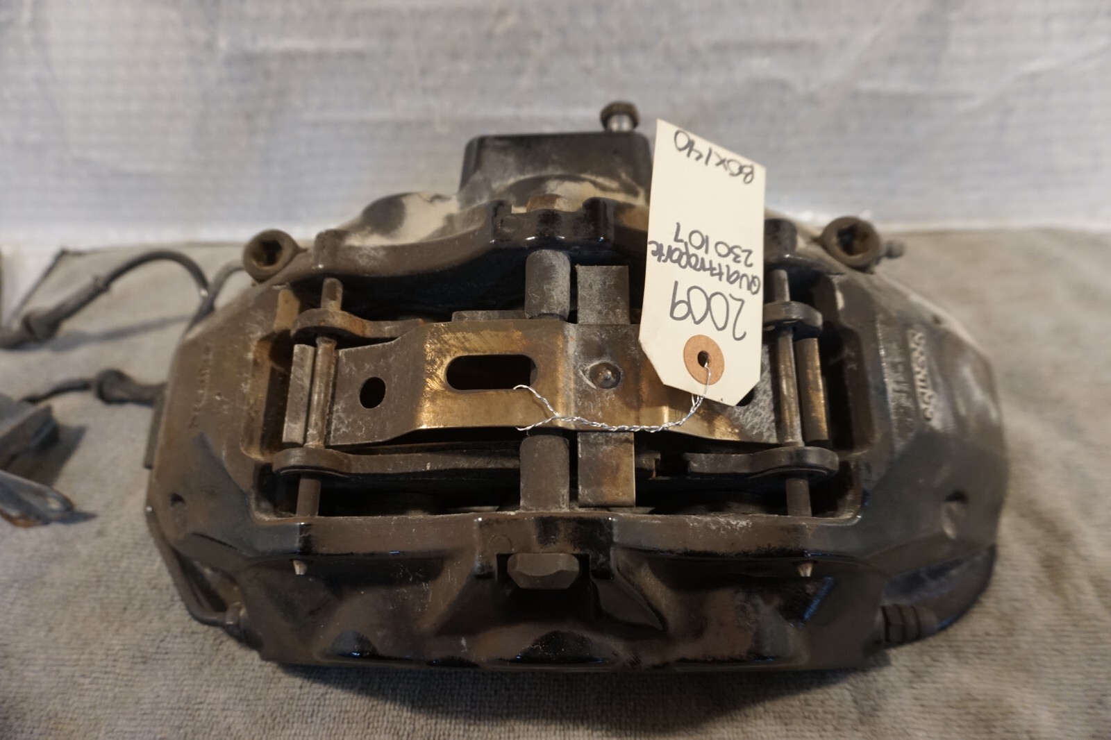 09-13 Maserati Quattroporte S M139 Front Left & Right Brake Caliper Set OEM 74k
