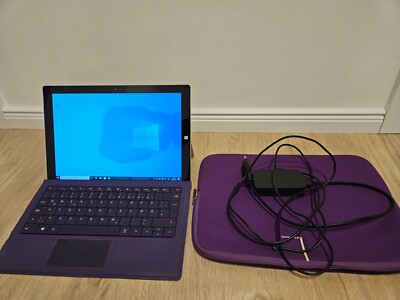 Surface Pro 3 64 GB in gutem Zustand inklusive Tastatur, Ladegerät & Tasche