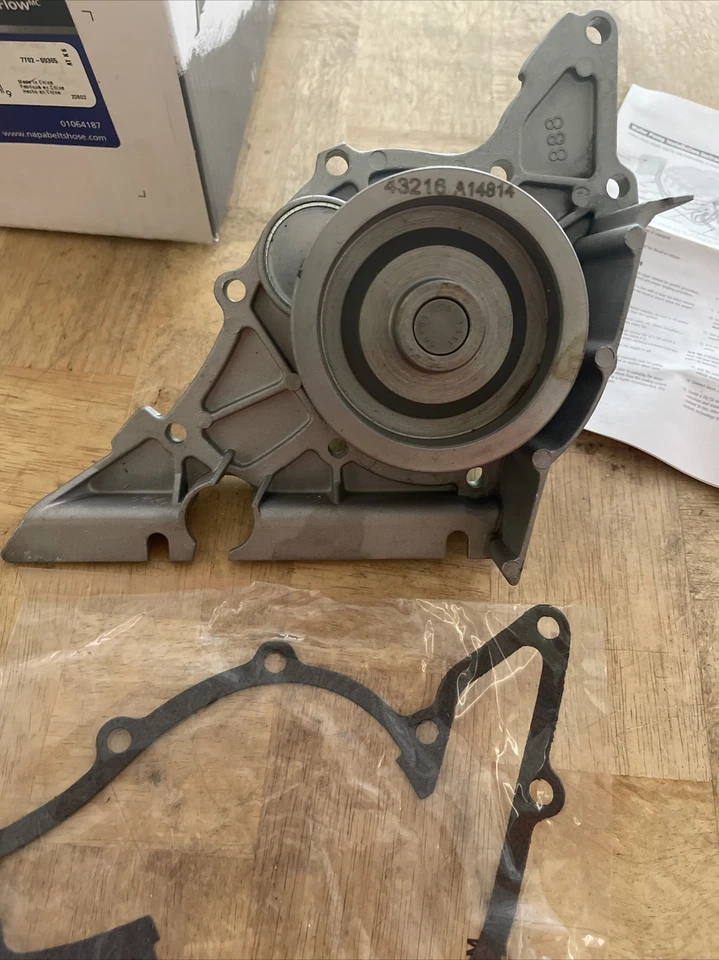 Bomba de agua para 95-05 Volkswagen Passat Audi A4 A6 90 Quattro 2.8 Napa 43216 Foto 4 de 4