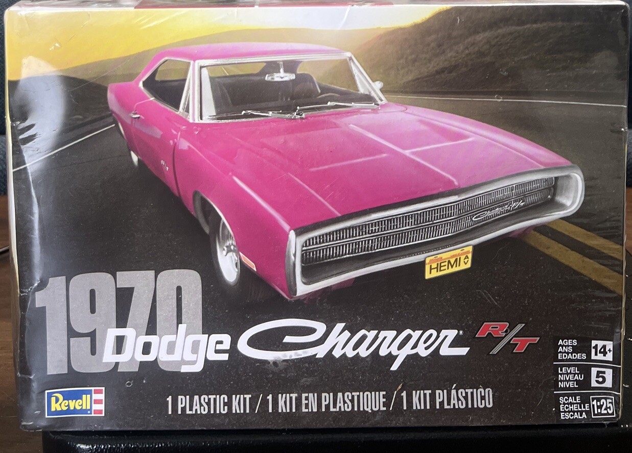REVELL 1970 DODGE CHARGER R/T MODEL KIT New Factory Sealed