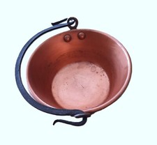 BASSINE à CONFITURE en CUIVRE  , CHAUDRON , OREILLES EN BRONZE ANSE FORGÉE