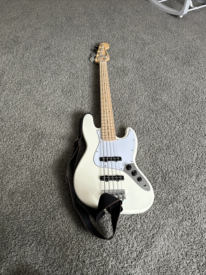 5-струнная джазовая бас-гитара Squier Affinity серии V — олимпийская белая - Изображение 2 из 4