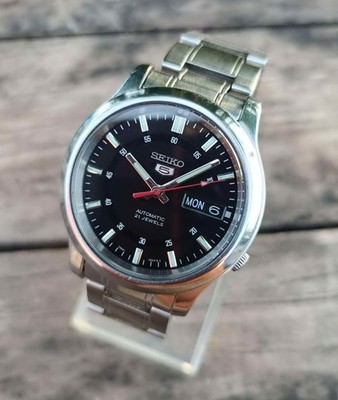 Seiko 5 Automatic 7S26-02J0 Unique black Dial Mensize