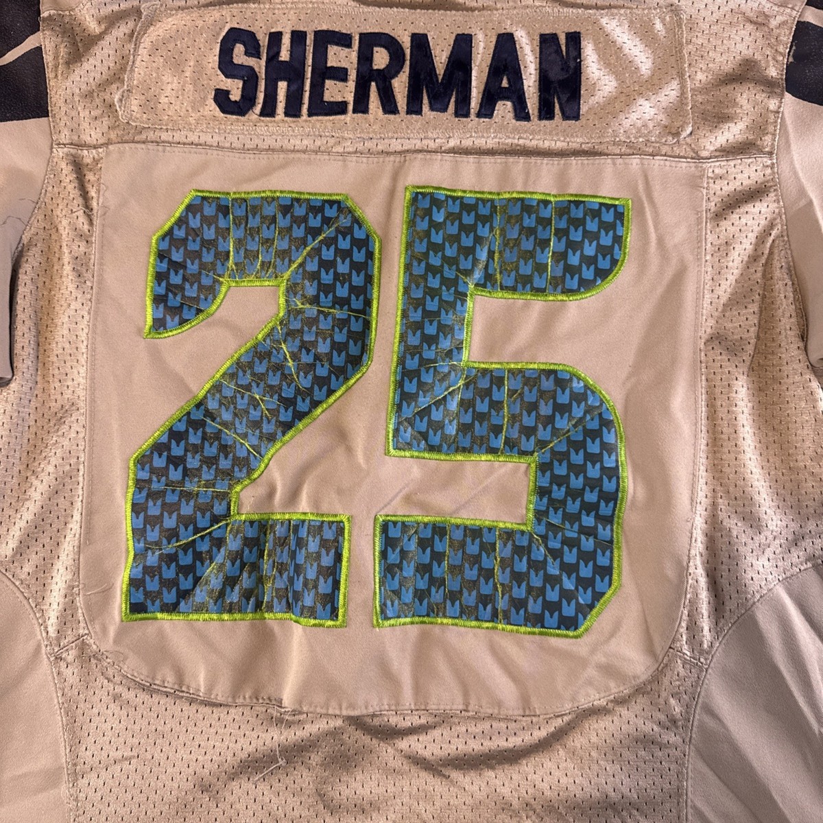 2015 Seattle Seahawks Football Richard Sherman Jersey Rare Wolf