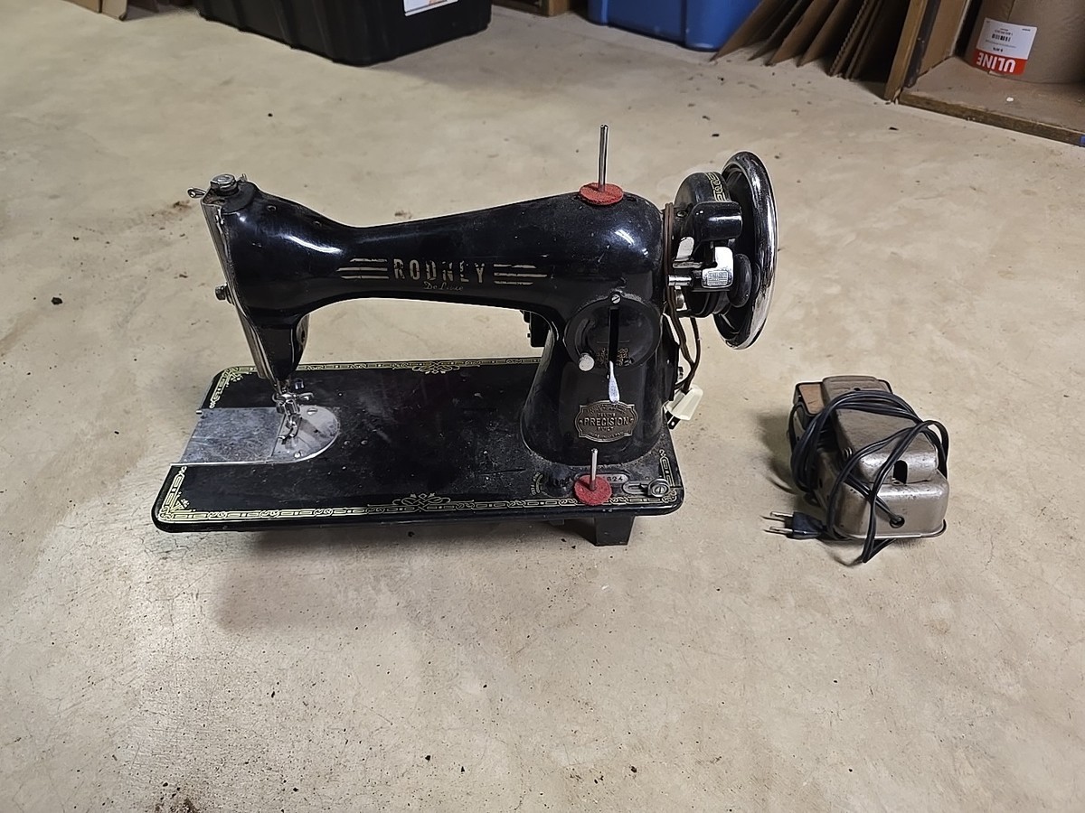 Vintage Rodney Deluxe Precision Sewing Machine with Foot