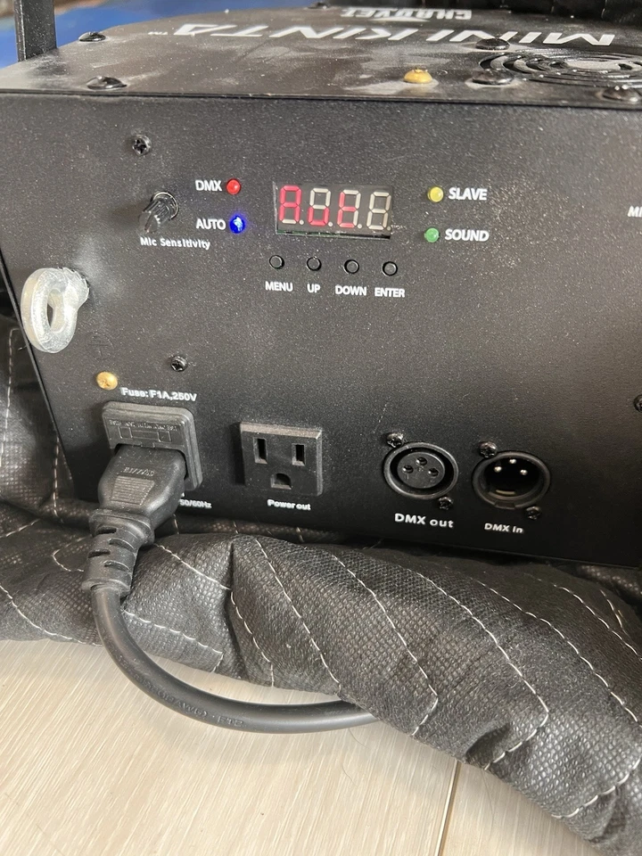 2 X Chauvet Mini Kinta LED Multi-effect Light Fixture DMX Control - Image 2 of 3