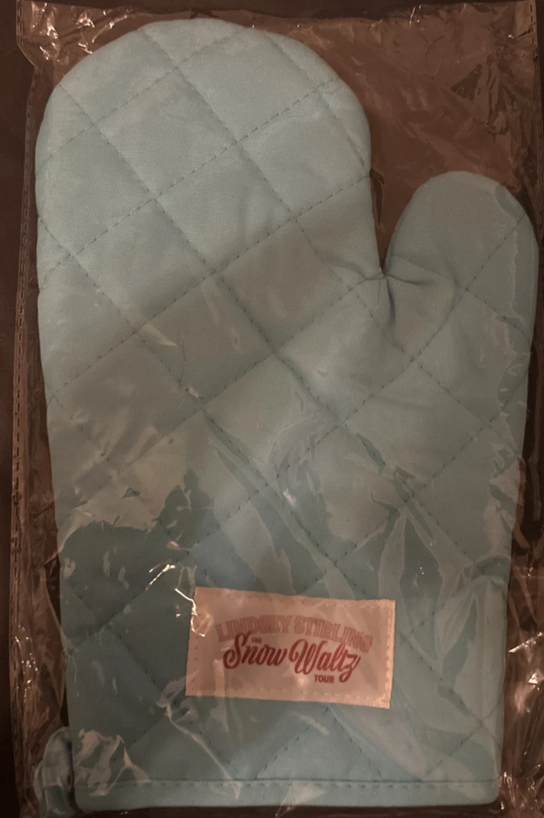 Lindsey Stirling Snow Waltz Tour Oven Glove