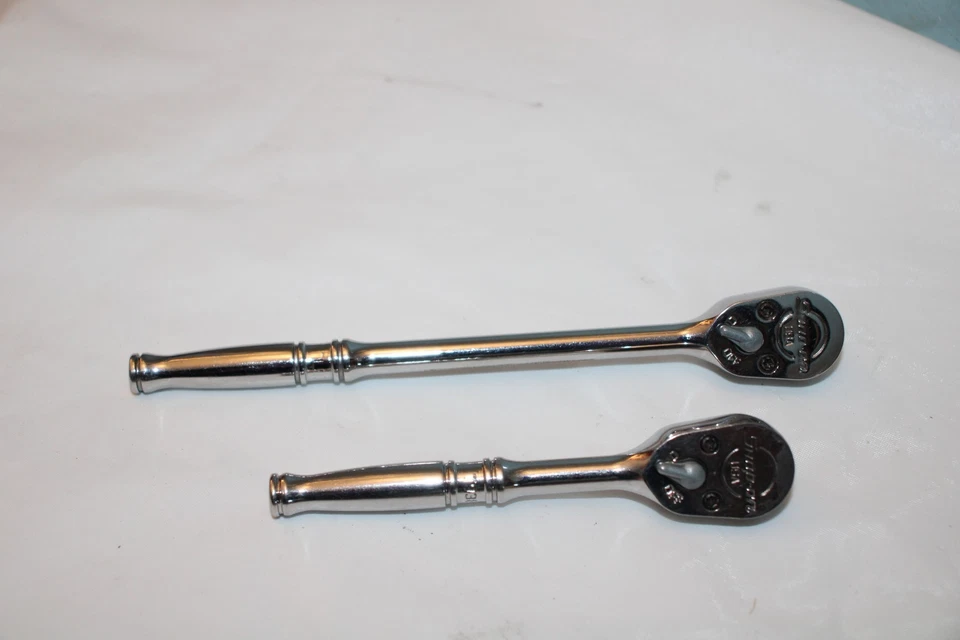 Lote de 2 HERRAMIENTAS ENCAJABLES TL936 y T936 1/4 trinquetes de accionamiento 4 1/2" y 6 1/2" EE. UU. Foto 3 de 4