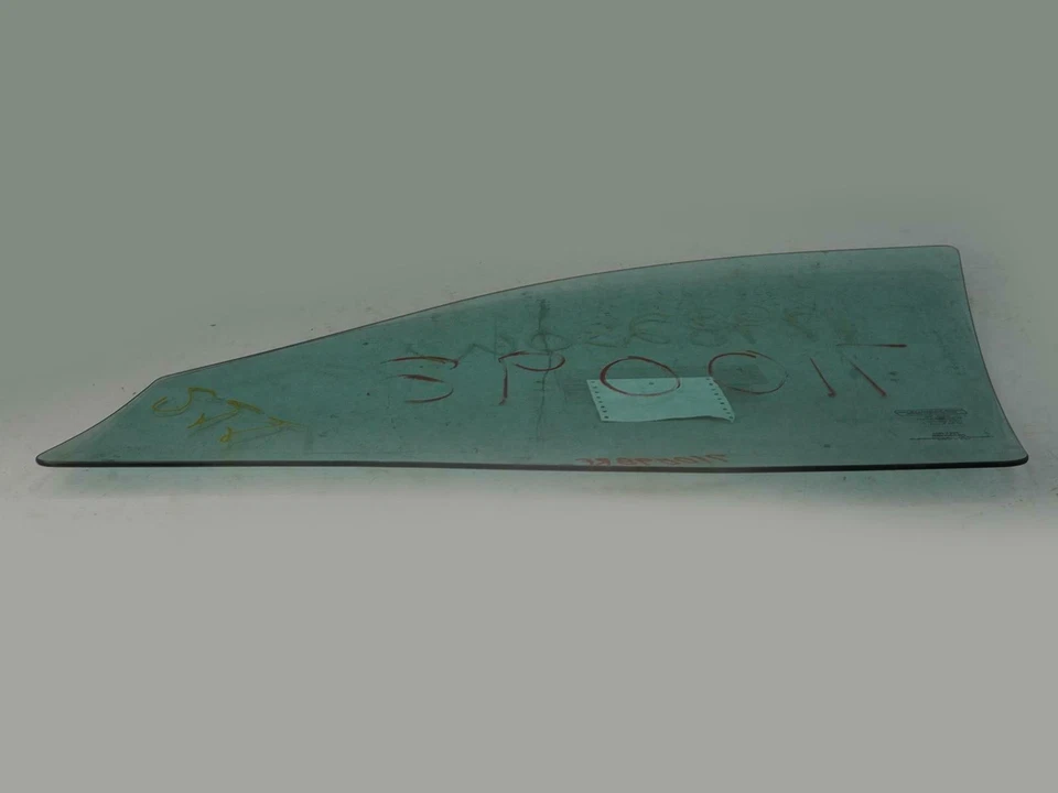 Oldsmobile Achieva 2001-2003 puerta ventana de vidrio pasajero delantero lado derecho Foto 2 de 4