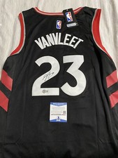 Fred VanVleet Toronto Raptors autograph signed jersey Beckett COA Star