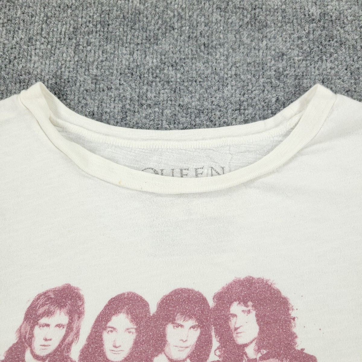 Queen Shirt Girl XL White Rock Band Graphic Tee Short Sleeve Top