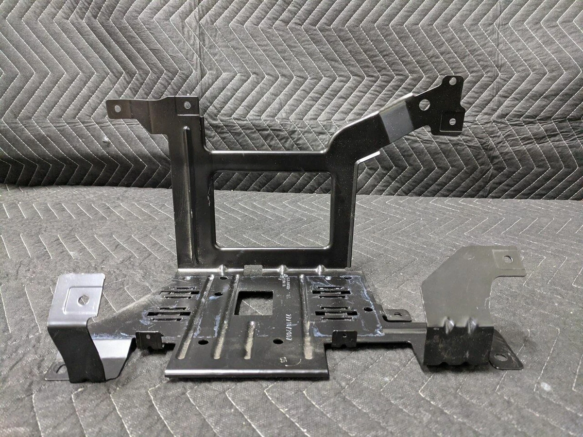 BMW E90/E91/E92/E93 3-Series Amplifier Holder Bracket 65156945072  