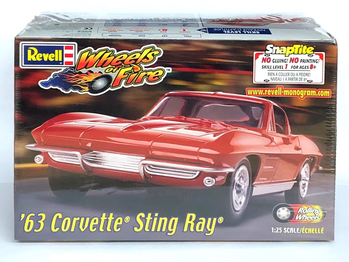 Revell 1915 1/25 Scale Wheels of Fire '63 Corvette Sting Ray Model