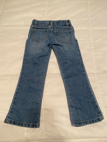 Girl’s Jeans Size 4 Made By The Children’s Place - Picture 3 of 3