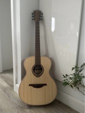 Acoustic Guitar