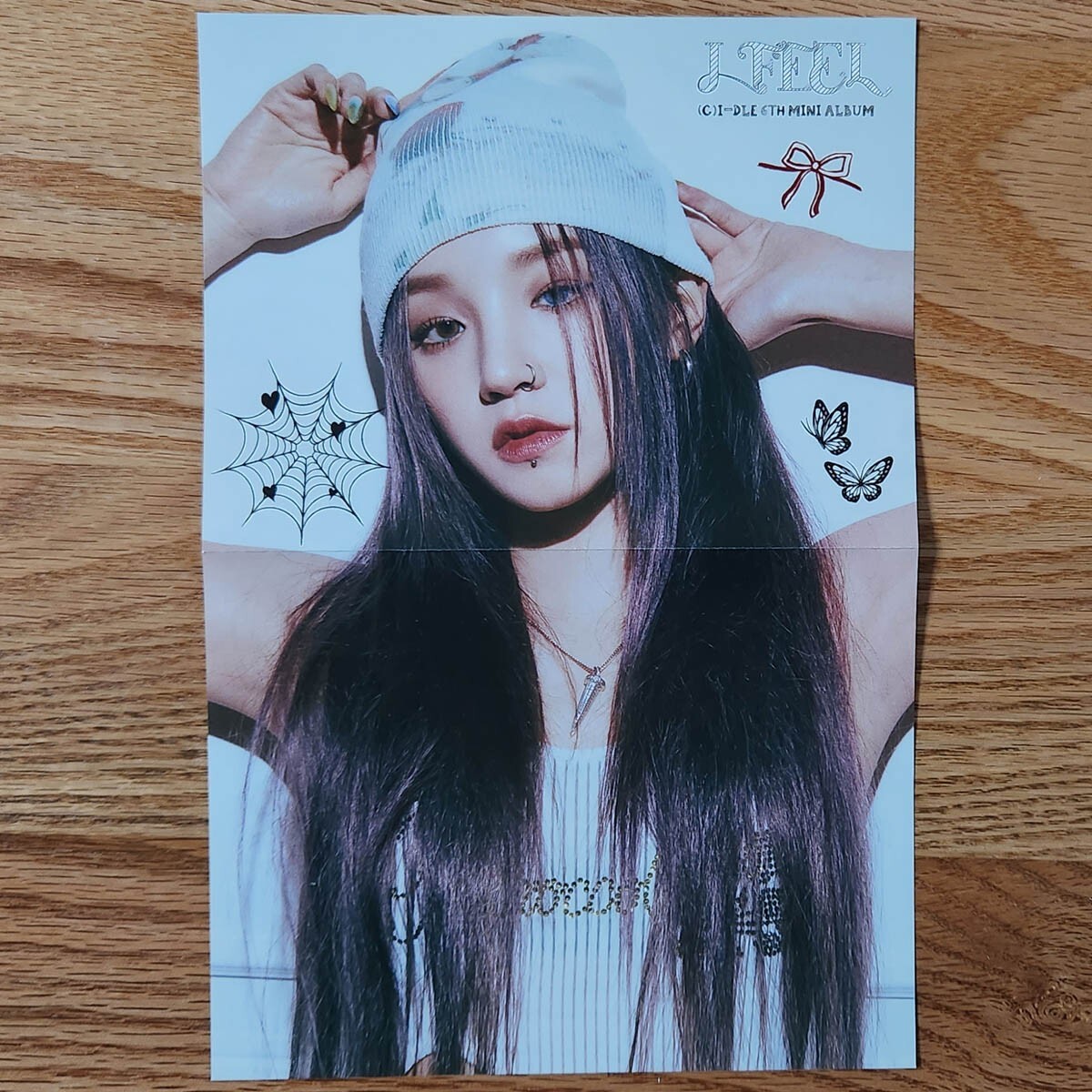 Yuqi Official Mini Poster (G)I-dle 6th Mini Album I Feel Genuine