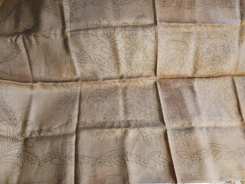 VINTAGE BURLAP FLORAL CANVAS FOR HAND RUG HOOKING -UNMARKED - APPX 36x60