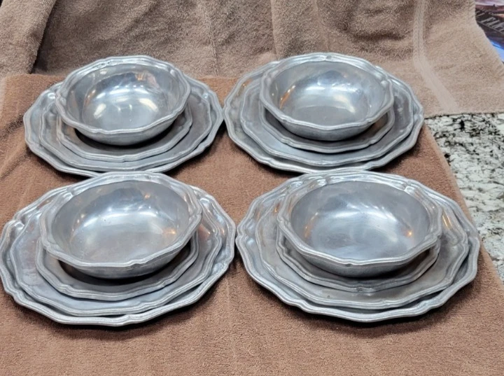 【ヴィンテージ】ウィルトン ピュータープレート2枚 デッドストック USA製 25+ Wilton Collectible Pewter Metalware for sale | Updated Oct 2026