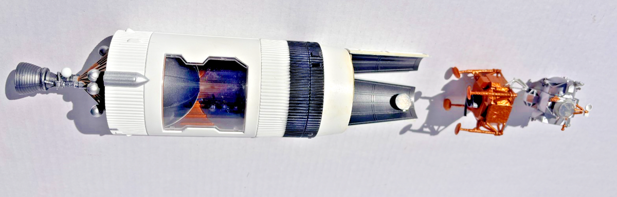 Famemaster 4D-Vision Saturn V Rocket Model 1:100 Scale 26117 | eBay