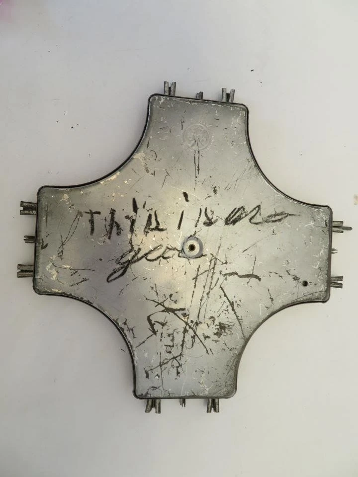 1940's Marx Cross Track Train Accessory - Image 3 of 3