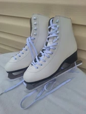American Women's Figure Skates – Size US 7 – Excellent Condition