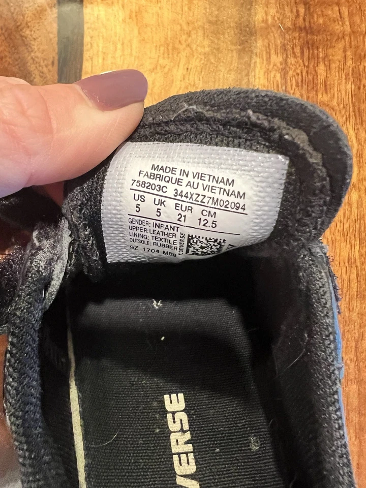 Converse All Stars Black White Baby Crib Shoes Size 5 Toddler - Image 4 of 4