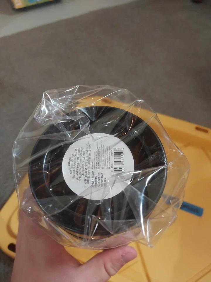 Botella de confeti fiesta popper, graduación, cumpleaños, año nuevo en cualquier momento Foto 4 de 4