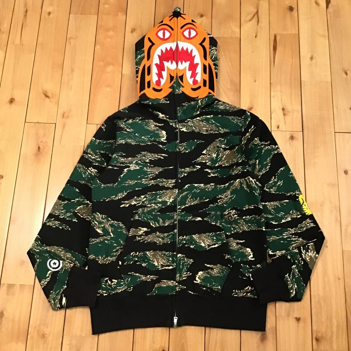 APE BAPE KAWS TIGER タイガー　ジャケット CAMO パーカー BAPE Tiger camo Tiger full zip hoodie A Bathing Ape Size M | eBay