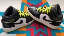 Nike Air Jordan 1 Mid Black Cyber Mystic Green GS BQ6931-003 2019 Youth Size 5