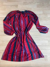 Robe vintage Made in France imprimé graphique rouge violet vert – Taille 3