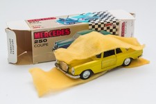 Norev 1/43 – Mercedes 250 + Caravane Henon EH 56.220 (repeint, état D'occasion)