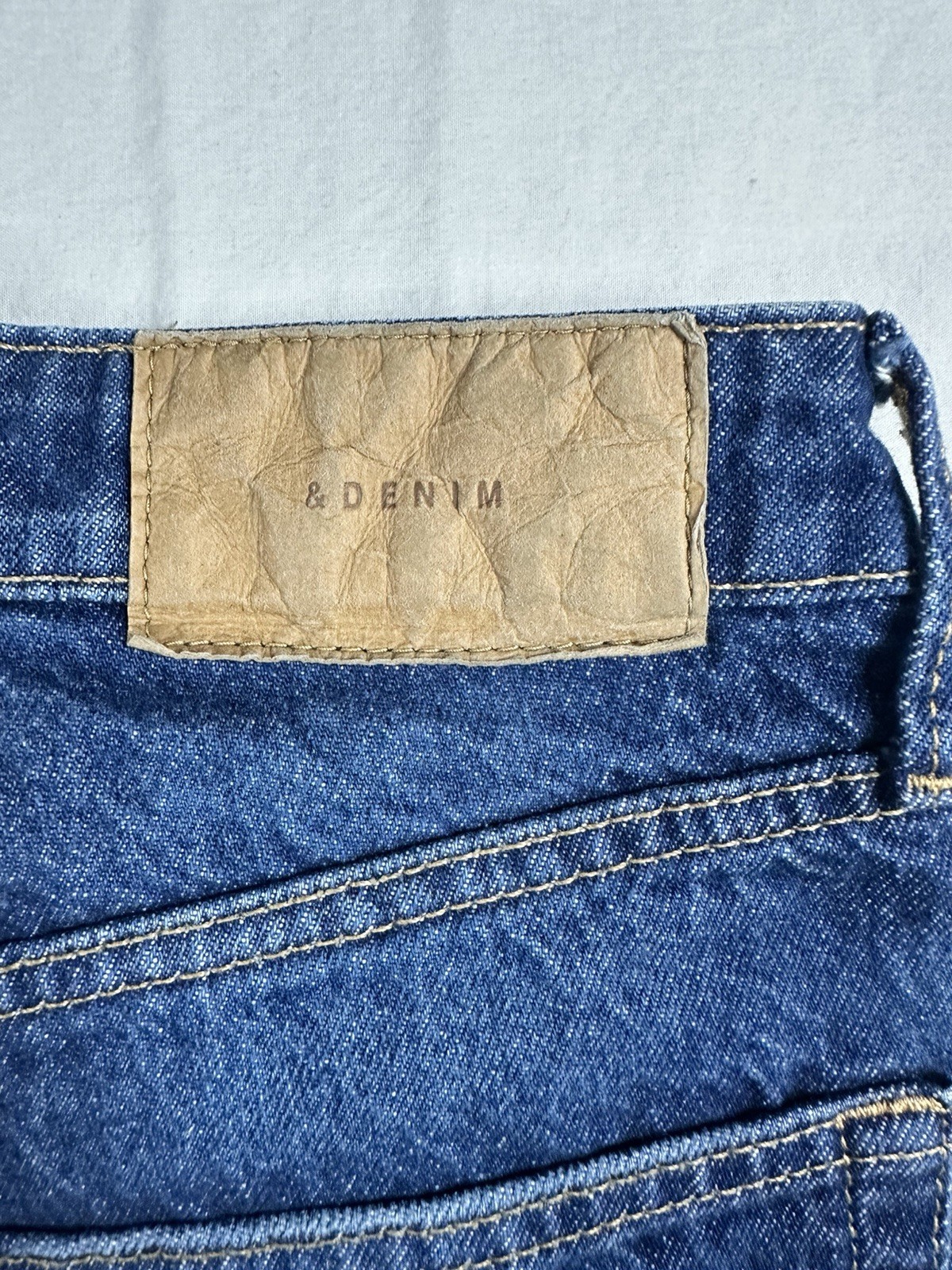 👖✨ H&M &Denim Ultra High Waist Wide Leg Jeans 2 Medium Wash Jeans Button  thumbnail 12