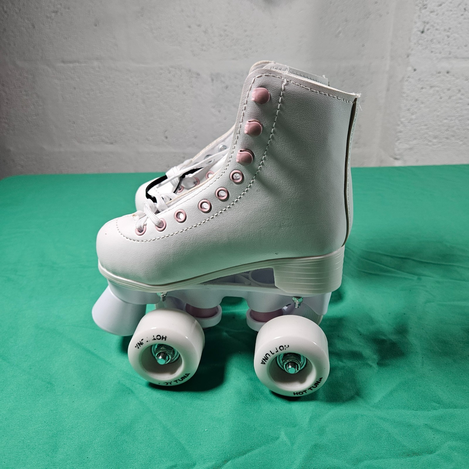 Hot Tuna Kids Roller Skates UK C11 EU 29 White Pink Quad Skates Girls