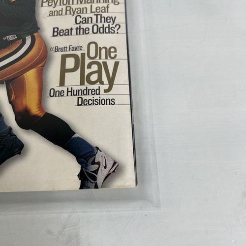 Sports Illustrated ~ August 17 1998 ~ Bret Favre/Jake Plummer Green Bay Packers - Picture 5 of 7