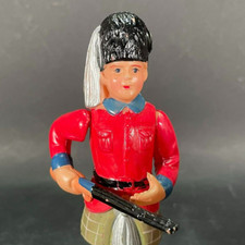 Vintage Celluloid Soldier Queens Guard Rifle Scottish Kilt Movable Arms JAPAN