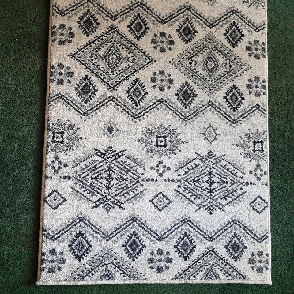 KAS Belgium Rugs 2'7"X 4'11" / Grey Journey Area Geometric Runner Patio Hallway  - Image 4 of 4