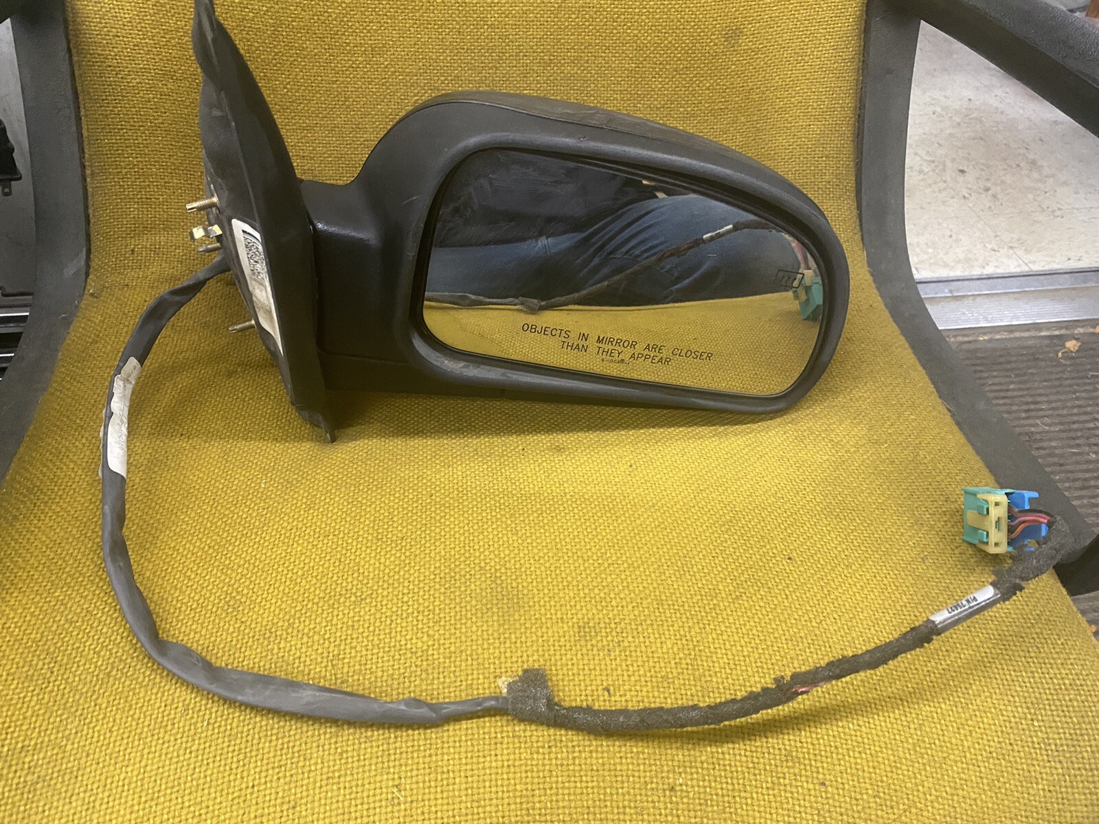2002 2009 Gmc Envoy Right Side View Power Heated Door Mirror Opt Dk2 