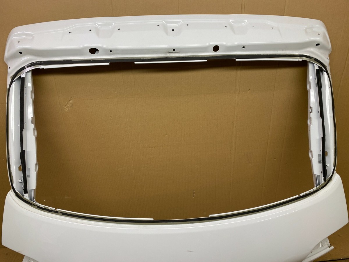 2015 2016 2017 2018 Porsche Macan Tail gate Lift gate Trunk Lift